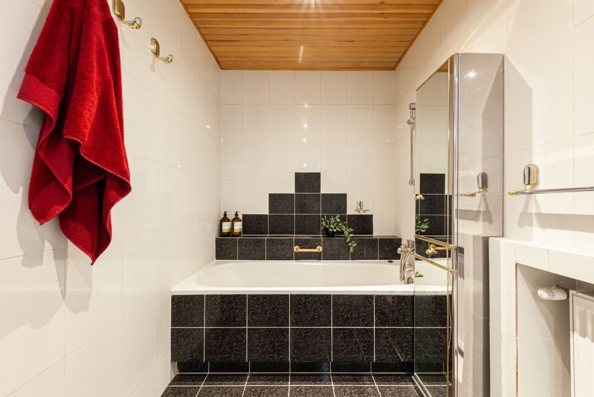 Dom 6 pokojowe na Sprzedaż