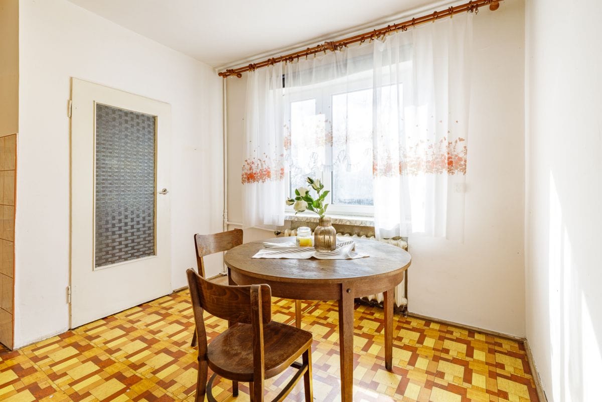 Dom 6 pokojowe na Sprzedaż