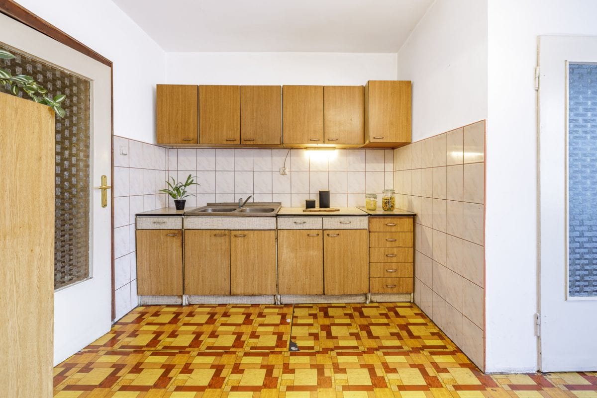 Dom 6 pokojowe na Sprzedaż