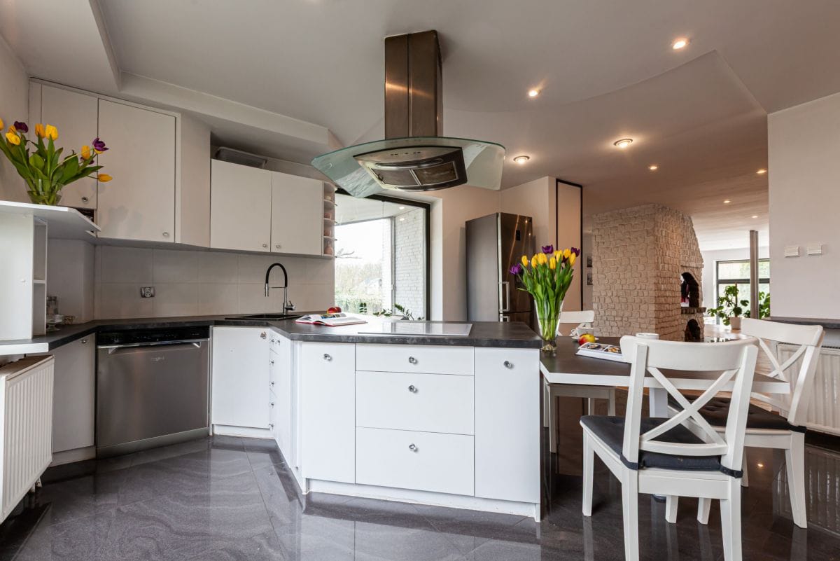 Dom 5 pokojowe na Sprzedaż