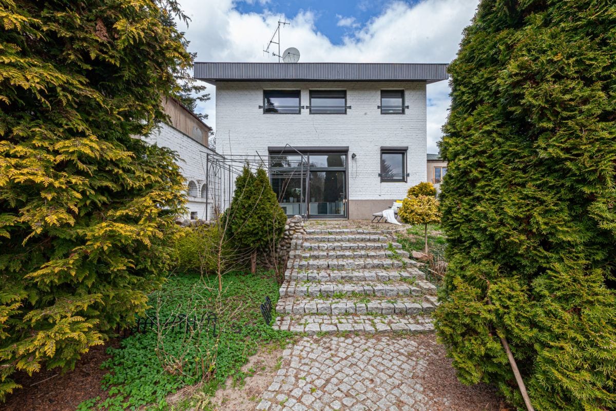 Dom 5 pokojowe na Sprzedaż