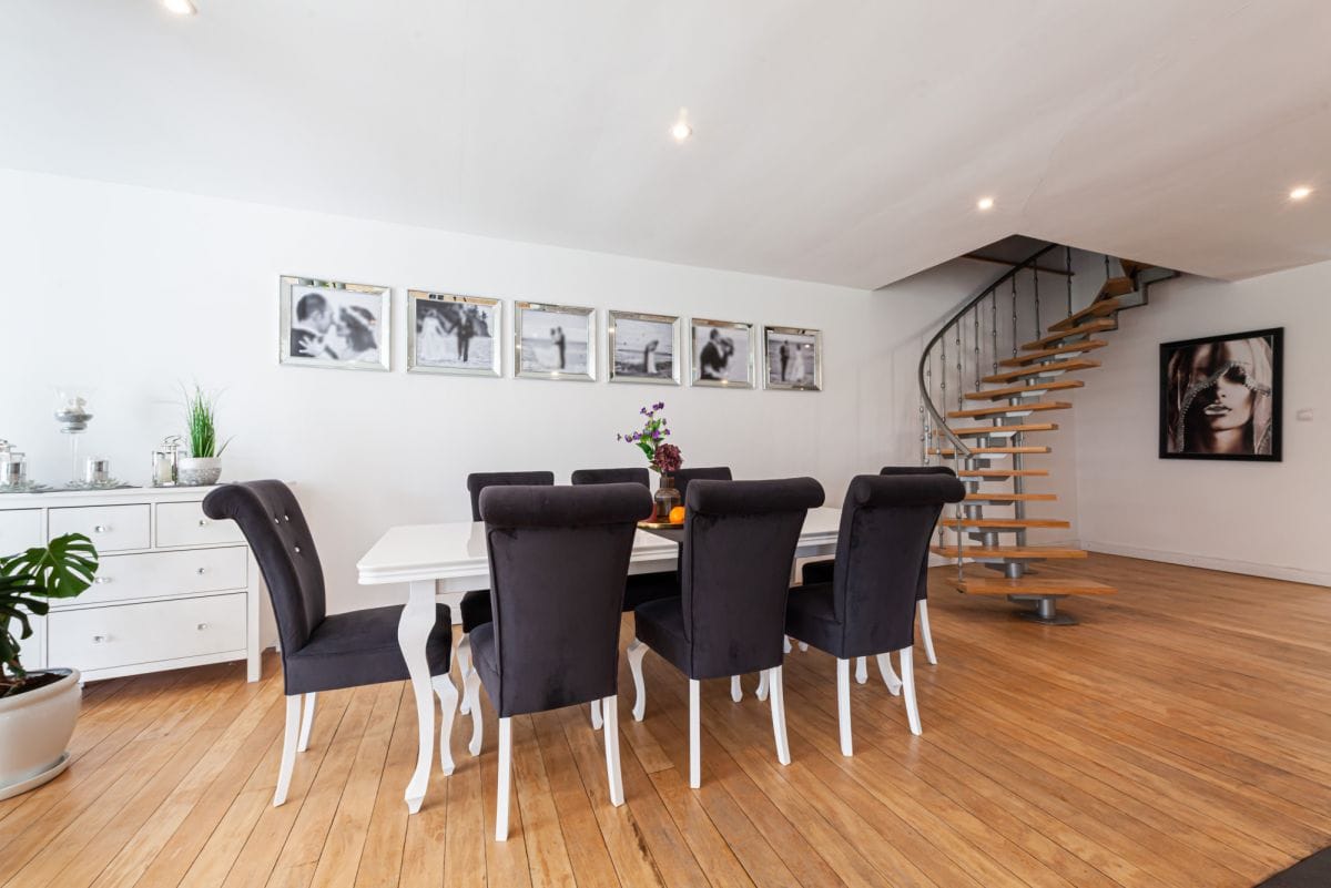 Dom 5 pokojowe na Sprzedaż