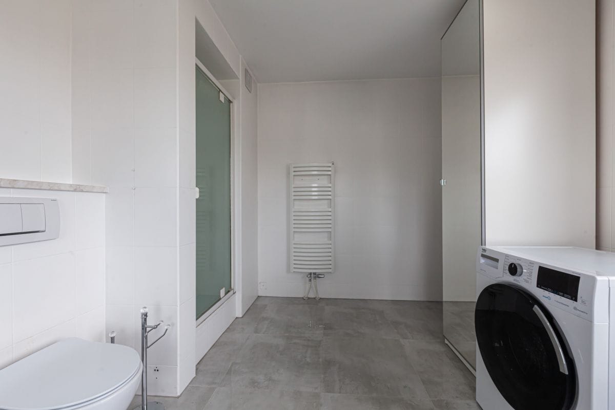 Dom 5 pokojowe na Sprzedaż