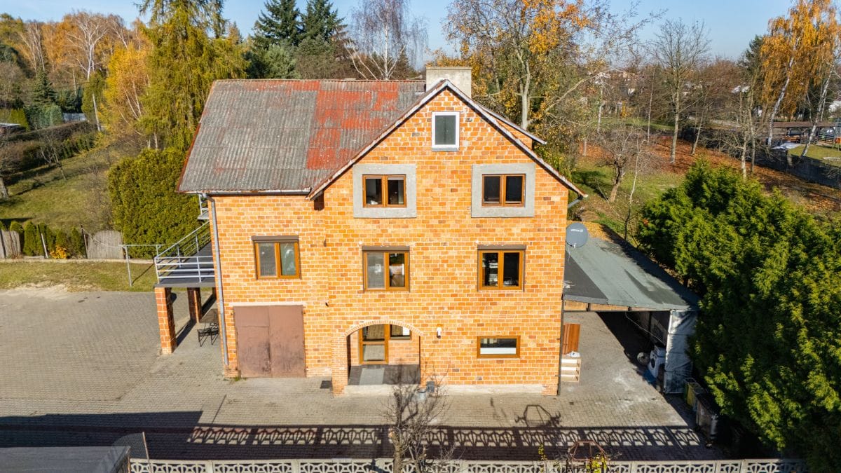 Dom 12 pokojowe na Sprzedaż