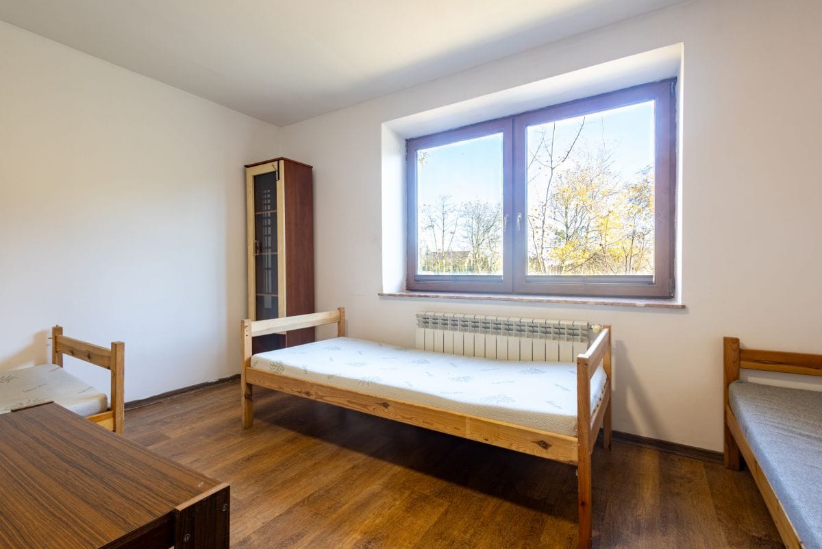 Dom 12 pokojowe na Sprzedaż