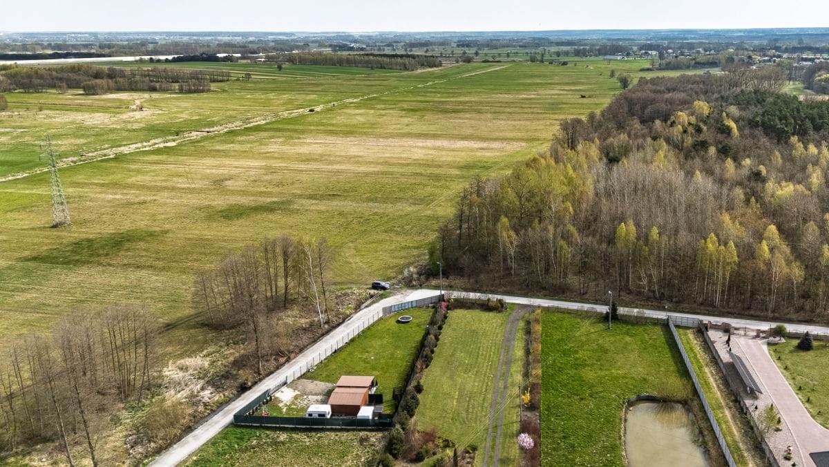 Działka  pokojowe na Sprzedaż