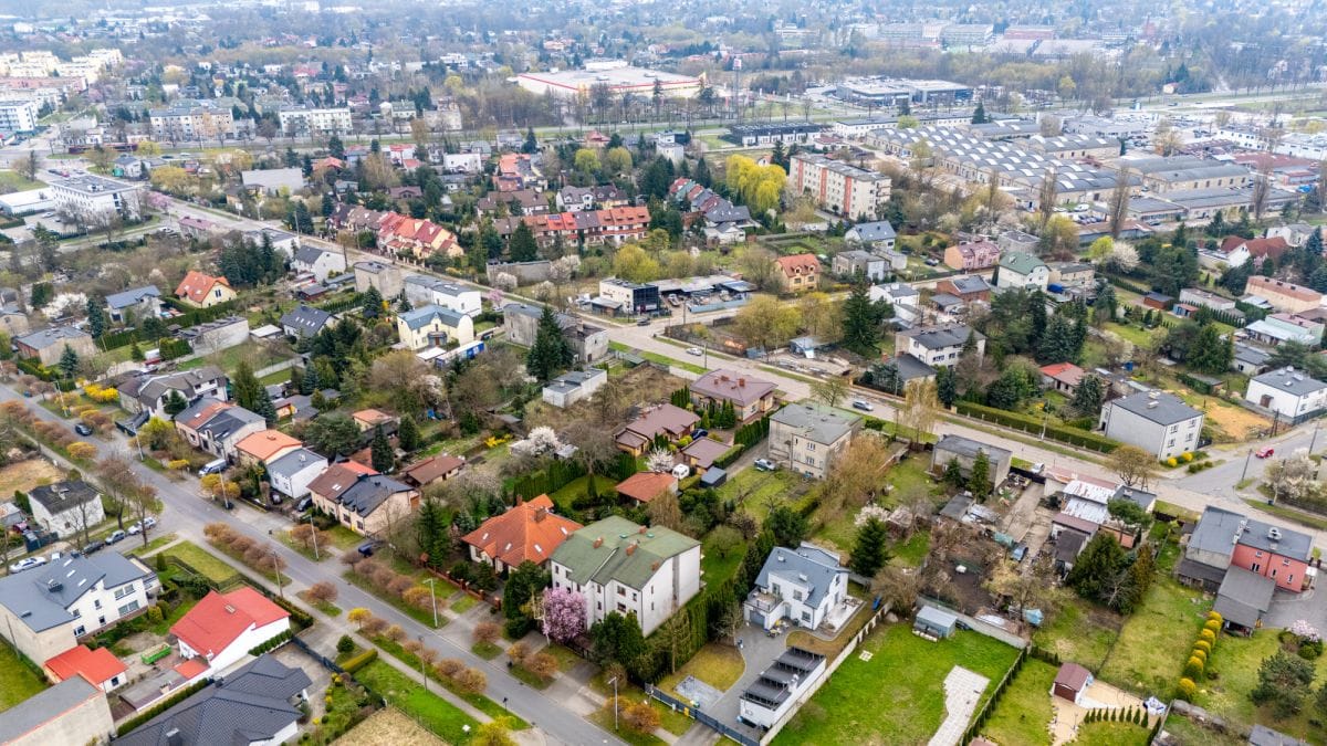 Działka  pokojowe na Sprzedaż