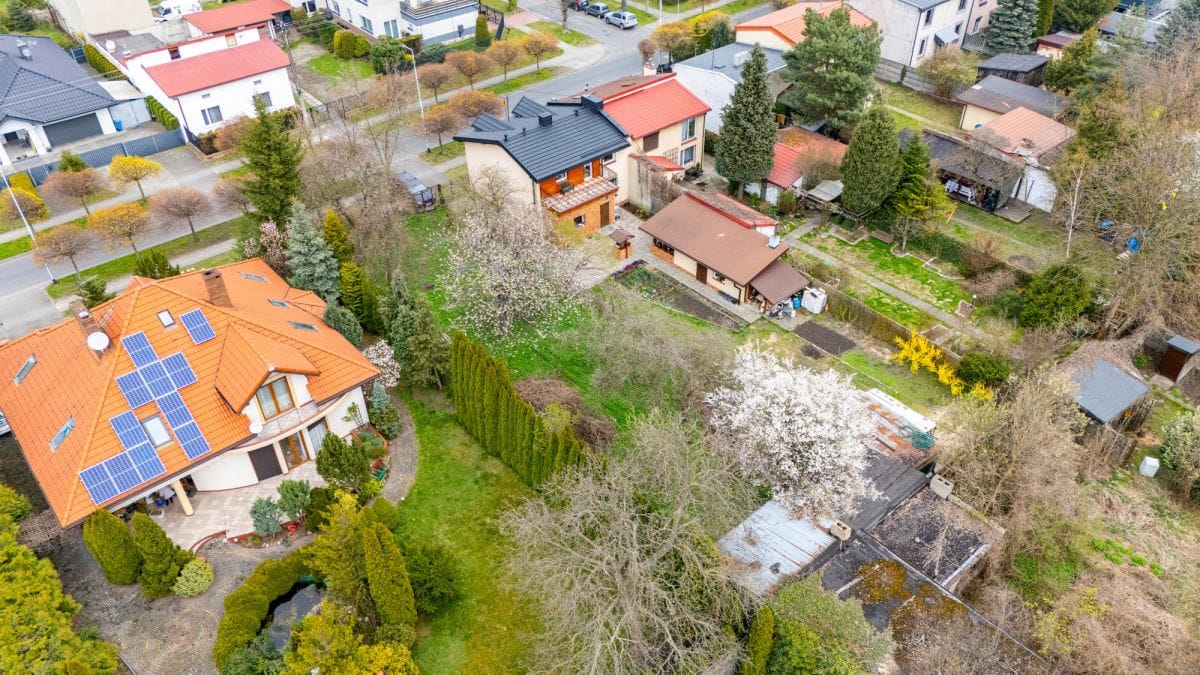 Działka  pokojowe na Sprzedaż