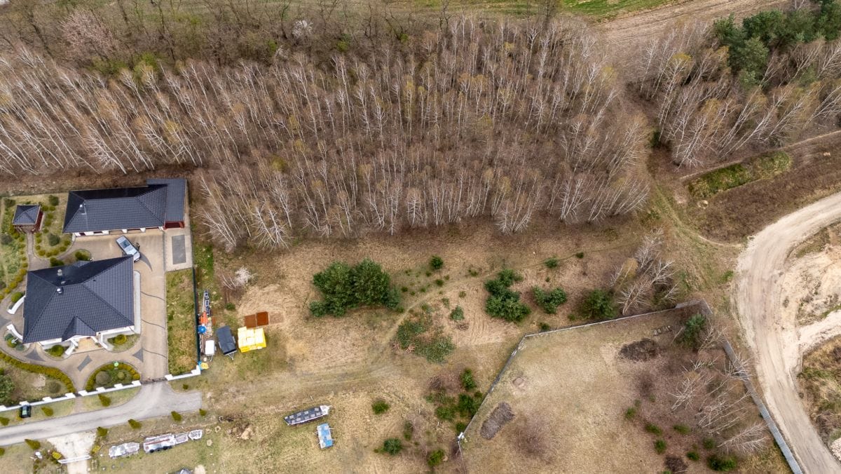 Działka  pokojowe na Sprzedaż
