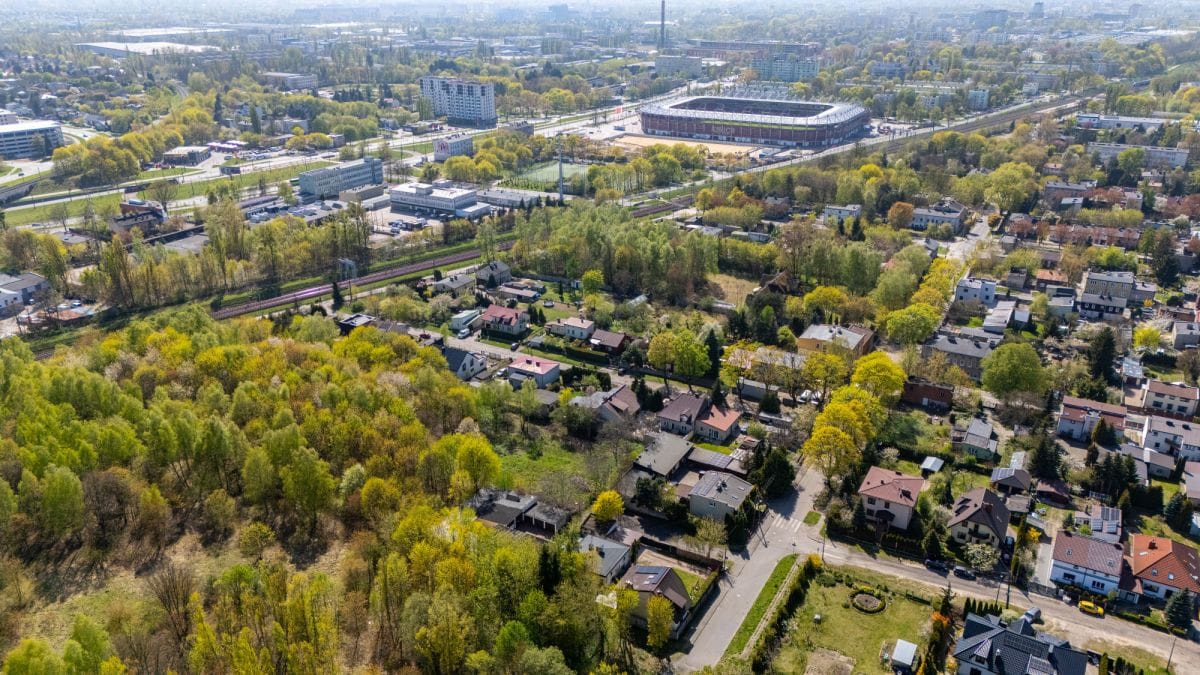 Działka  pokojowe na Sprzedaż