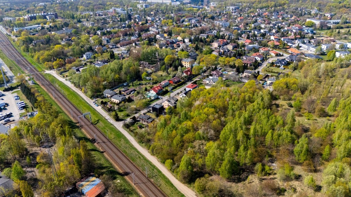 Działka  pokojowe na Sprzedaż