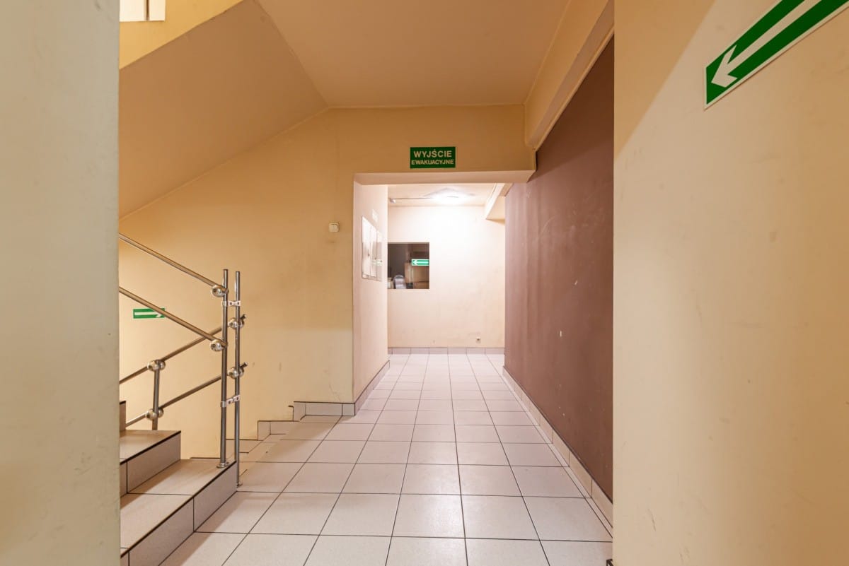 Lokal użytkowy  pokojowe na Sprzedaż