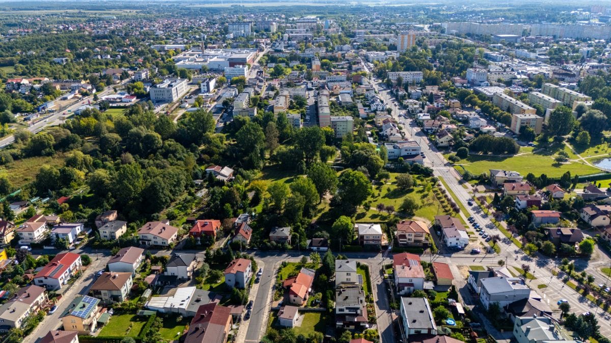 Dom 4 pokojowe na Sprzedaż