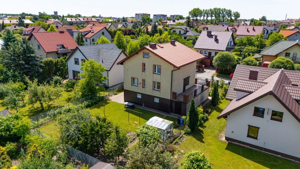Dom 5 pokojowe na Sprzedaż