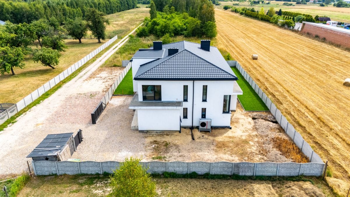 Dom 10 pokojowe na Sprzedaż