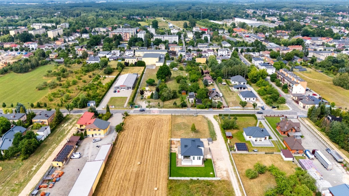 Dom 10 pokojowe na Sprzedaż