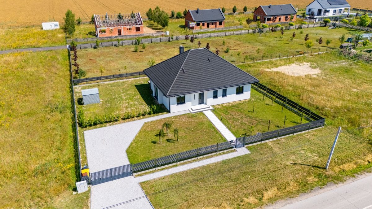 Dom 4 pokojowe na Sprzedaż