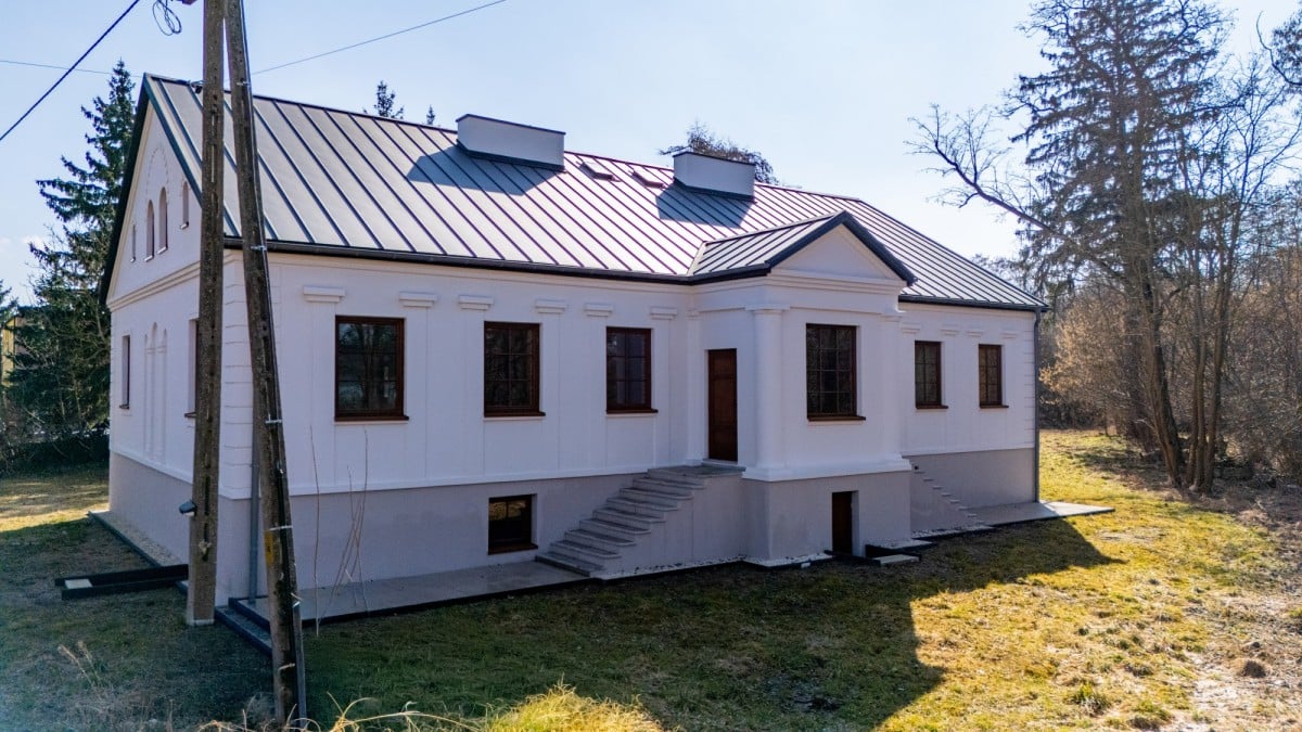 Dom 5 pokojowe na Sprzedaż