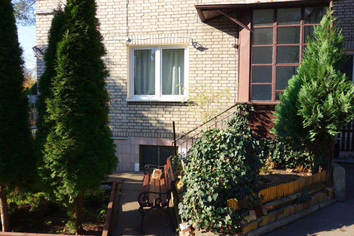Dom 12 pokojowe na Sprzedaż