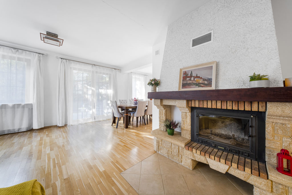 Dom 6 pokojowe na Sprzedaż