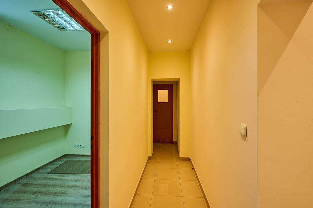 Lokal użytkowy  pokojowe na Sprzedaż