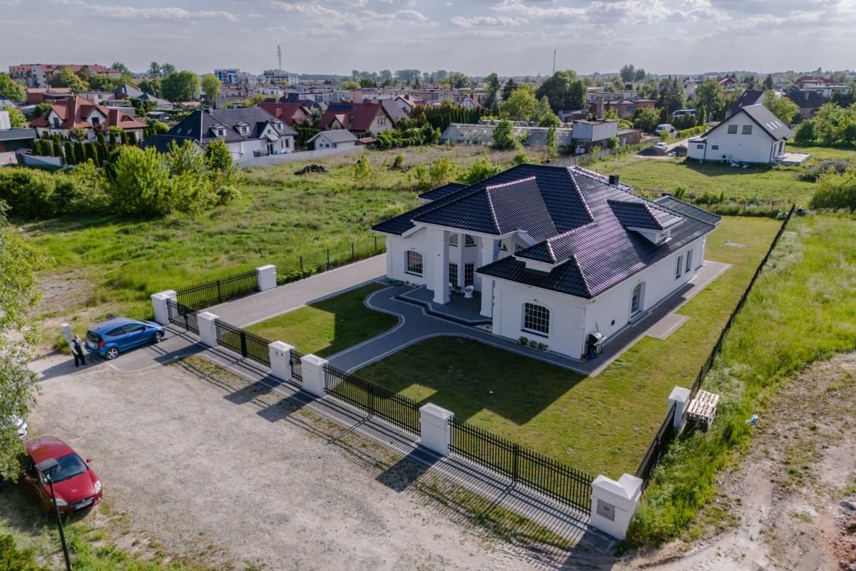 Dom 6 pokojowe na Sprzedaż