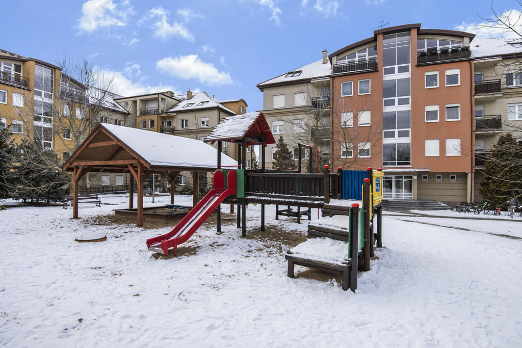 Mieszkanie 3 pokojowe na Sprzedaż