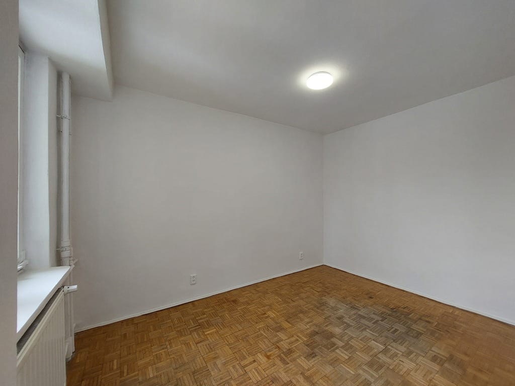 Mieszkanie 4 pokojowe na Sprzedaż