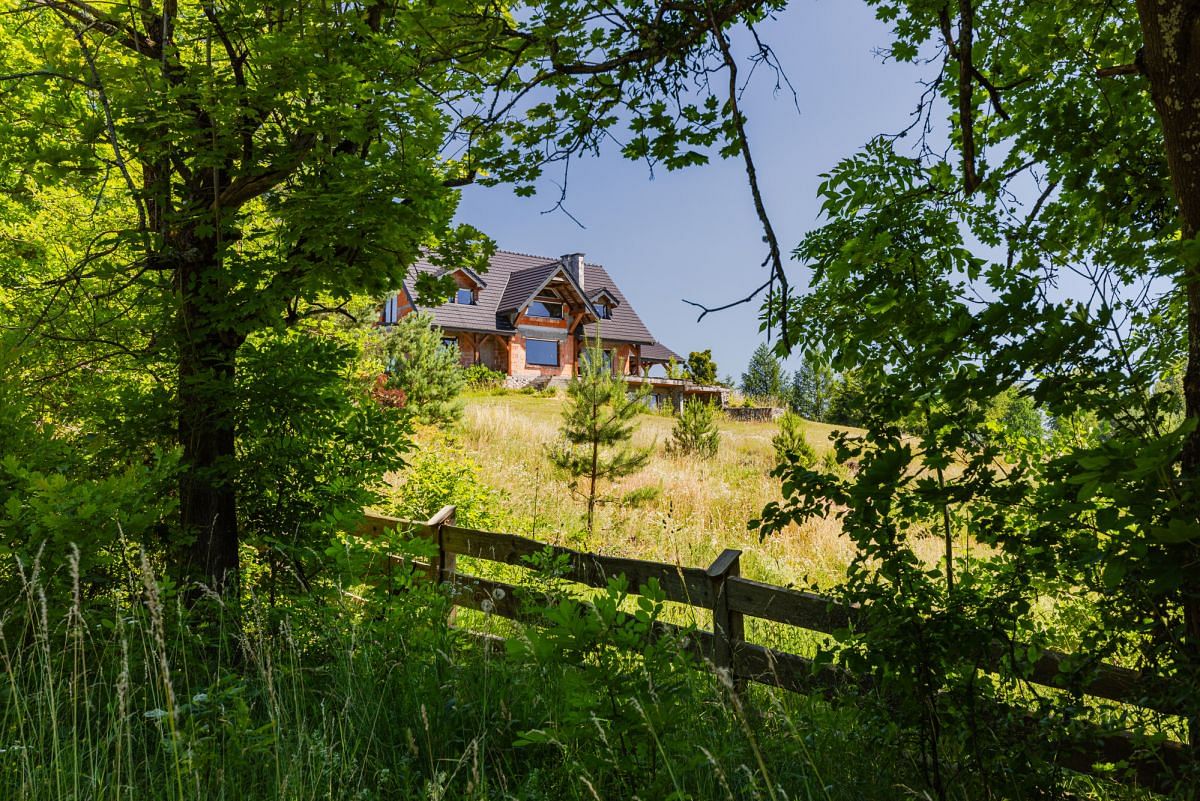 Dom 8 pokojowe na Sprzedaż