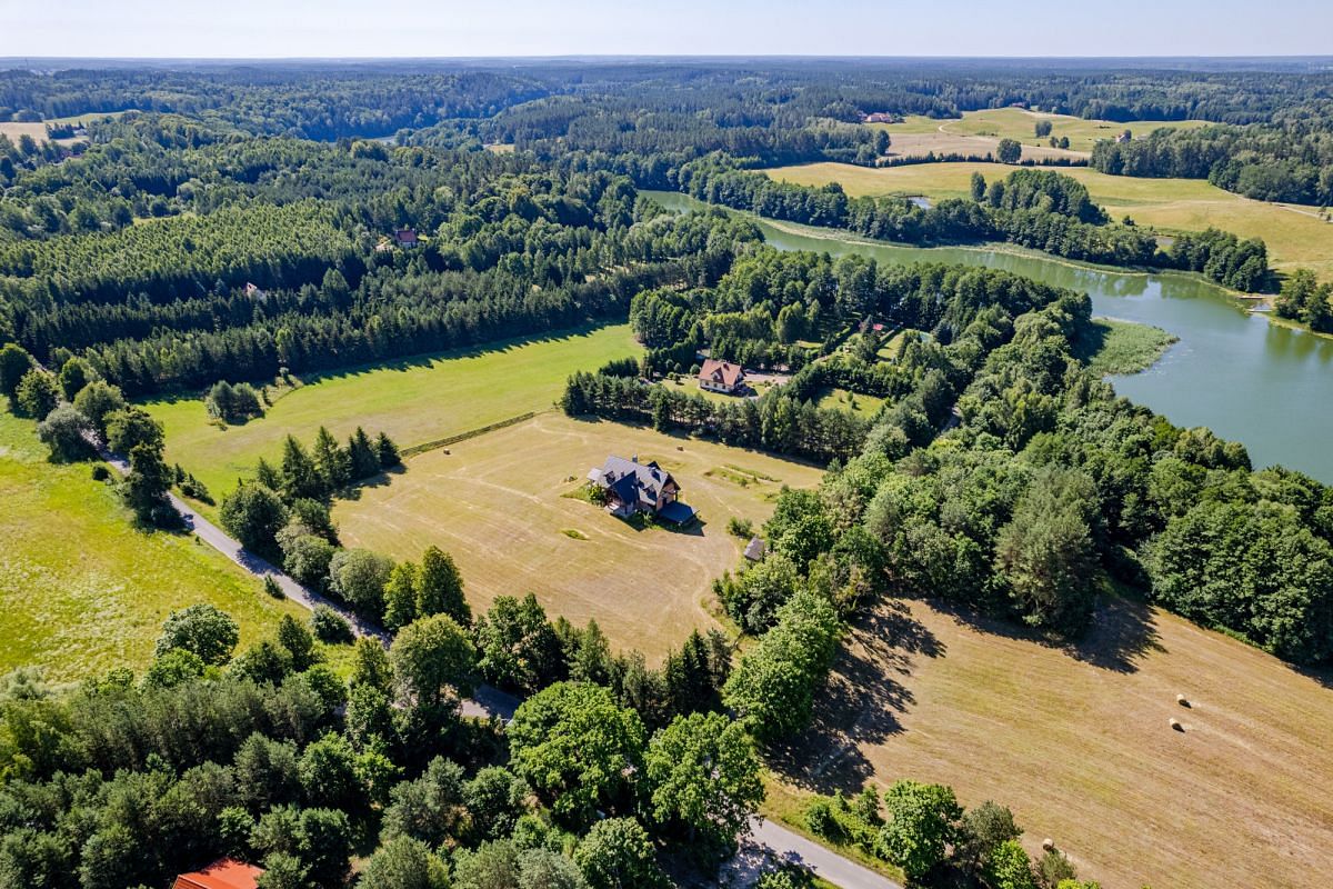Dom 8 pokojowe na Sprzedaż