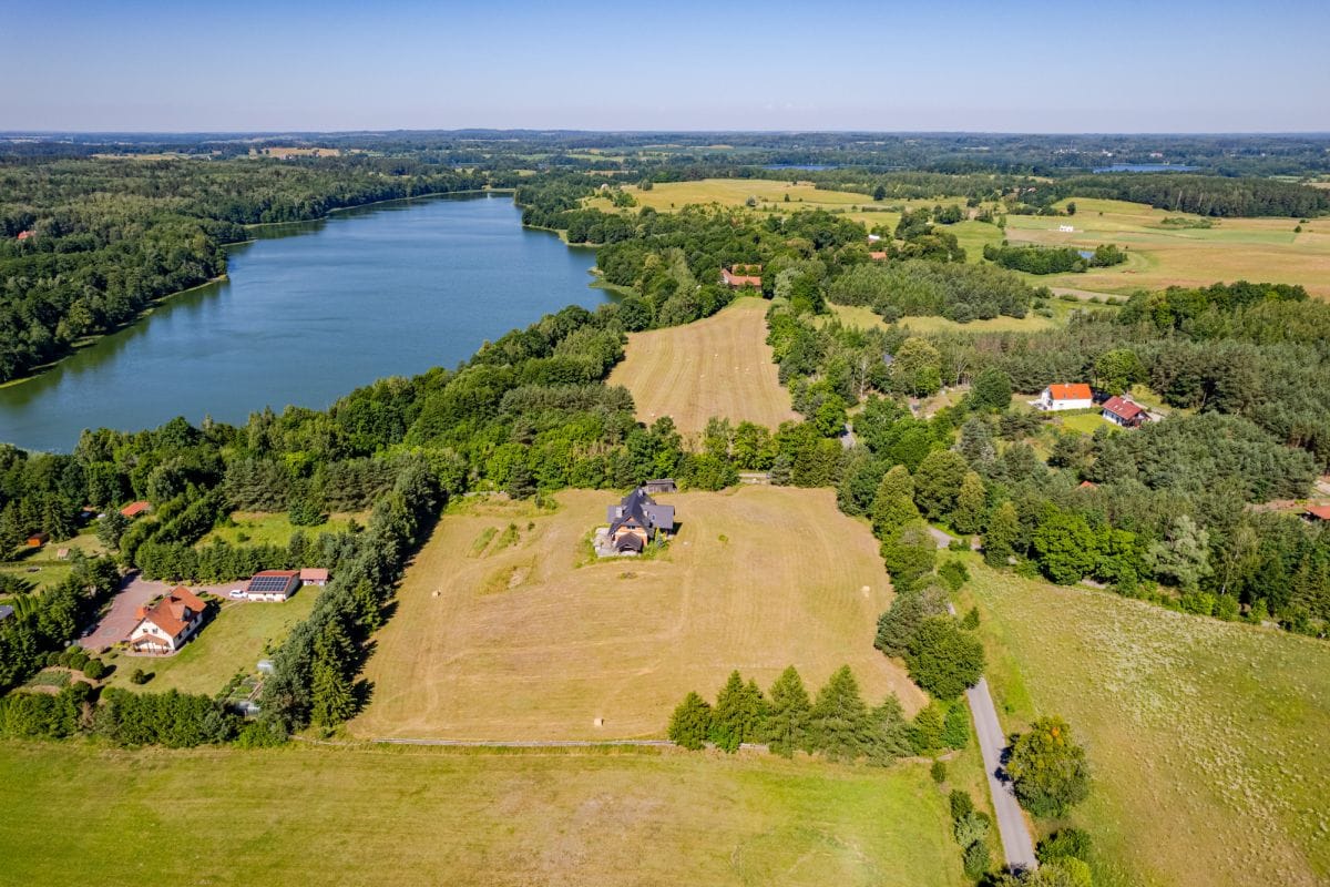 Dom 8 pokojowe na Sprzedaż