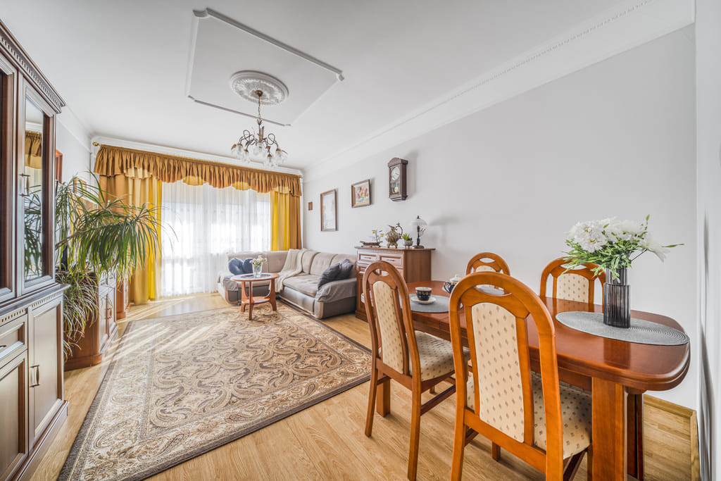 Mieszkanie 3 pokojowe na Sprzedaż