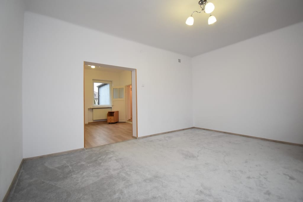 Dom 3 pokojowe na Sprzedaż