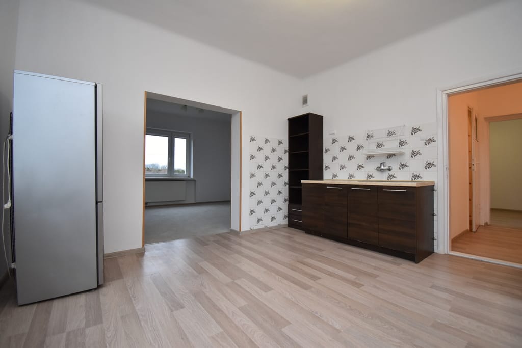 Dom 3 pokojowe na Sprzedaż