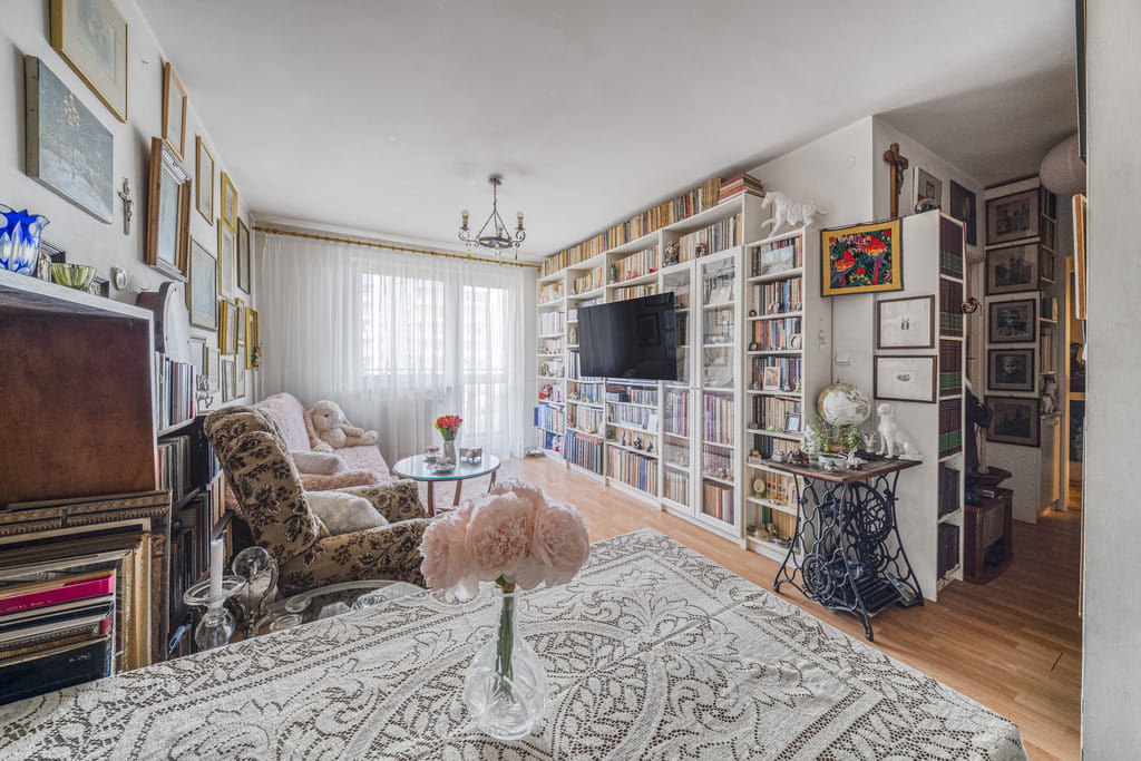 Mieszkanie 3 pokojowe na Sprzedaż