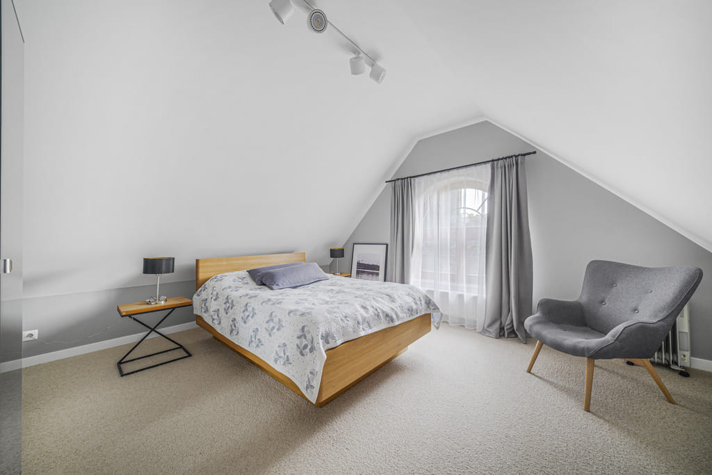 Dom 6 pokojowe na Sprzedaż