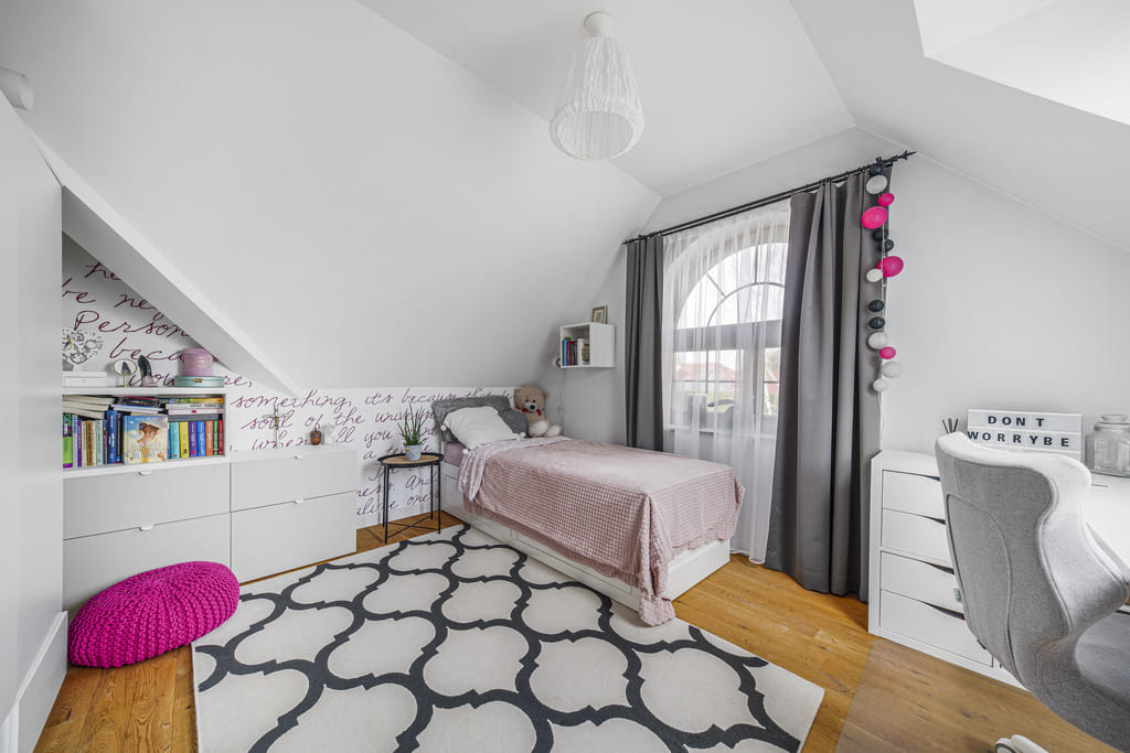 Dom 6 pokojowe na Sprzedaż