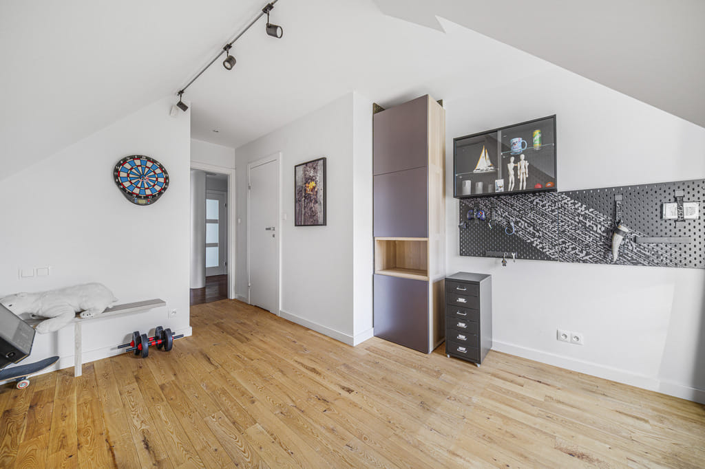 Dom 6 pokojowe na Sprzedaż