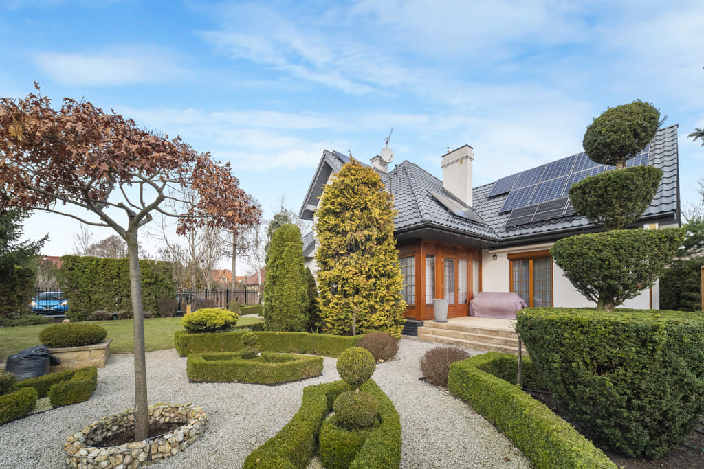 Dom 6 pokojowe na Sprzedaż