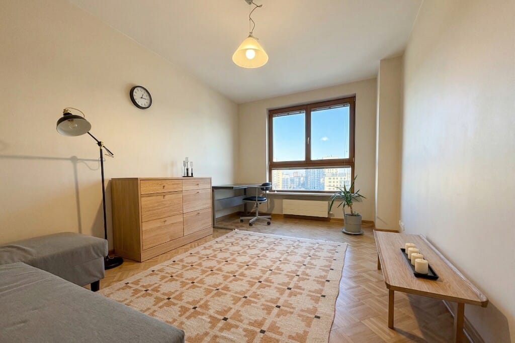 Mieszkanie 4 pokojowe na Wynajem