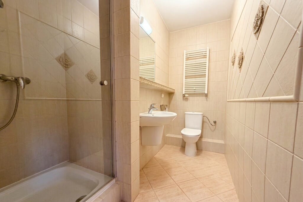 Mieszkanie 4 pokojowe na Wynajem