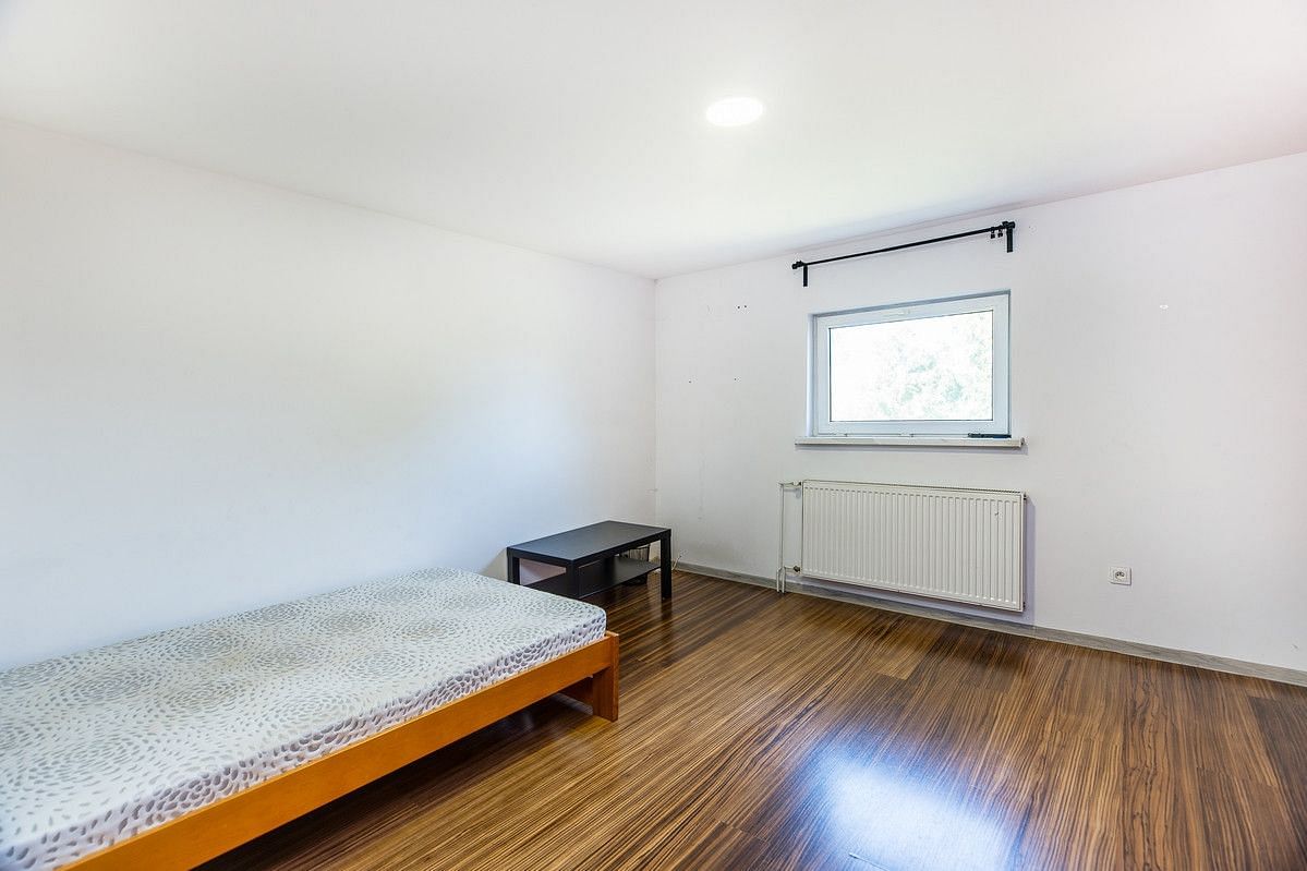 Dom 7 pokojowe na Sprzedaż