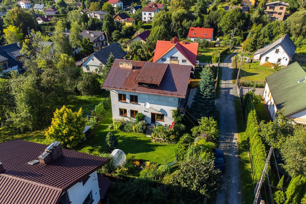 Dom 9 pokojowe na Sprzedaż