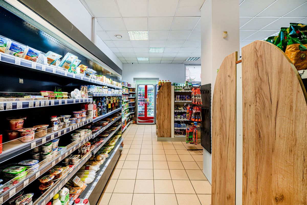 Lokal użytkowy  pokojowe na Sprzedaż