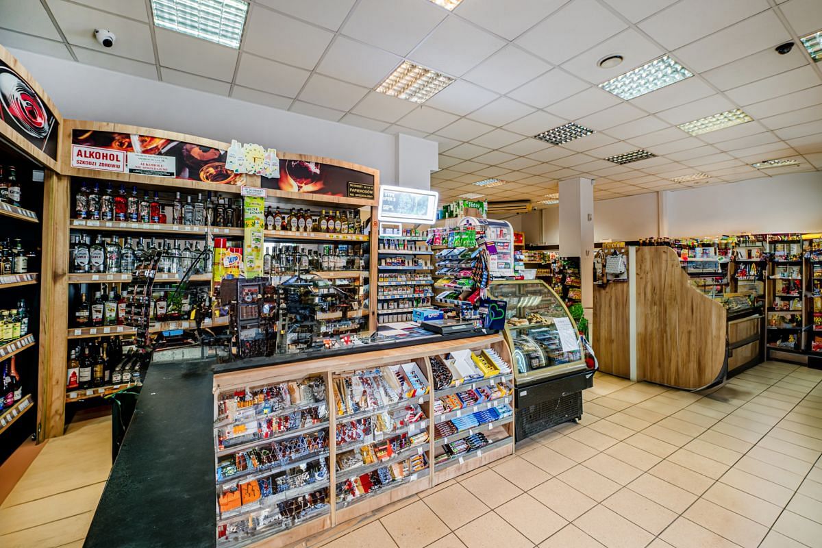 Lokal użytkowy  pokojowe na Sprzedaż