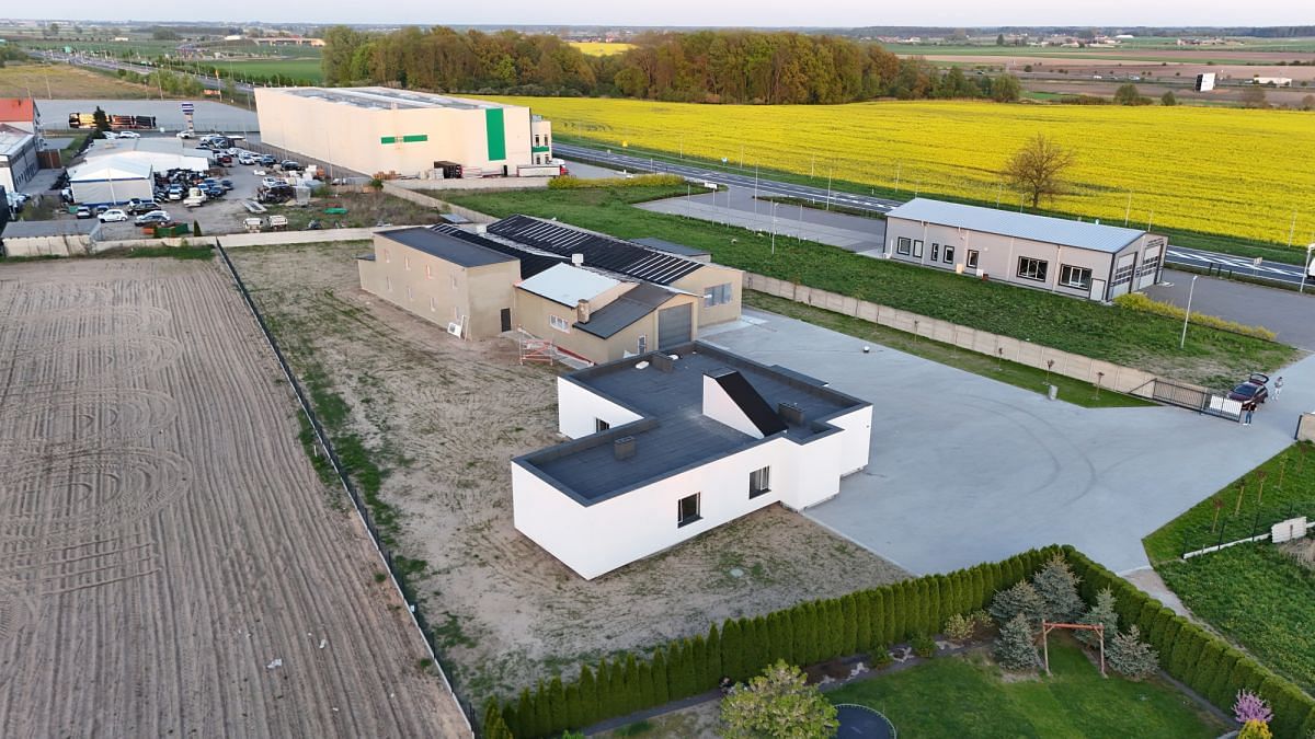 Lokal użytkowy  pokojowe na Sprzedaż