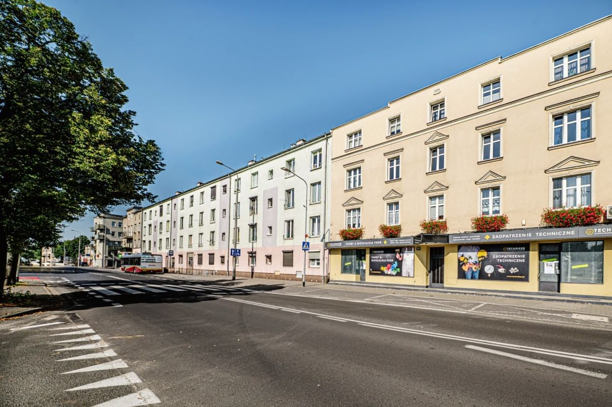 Dom 30 pokojowe na Sprzedaż
