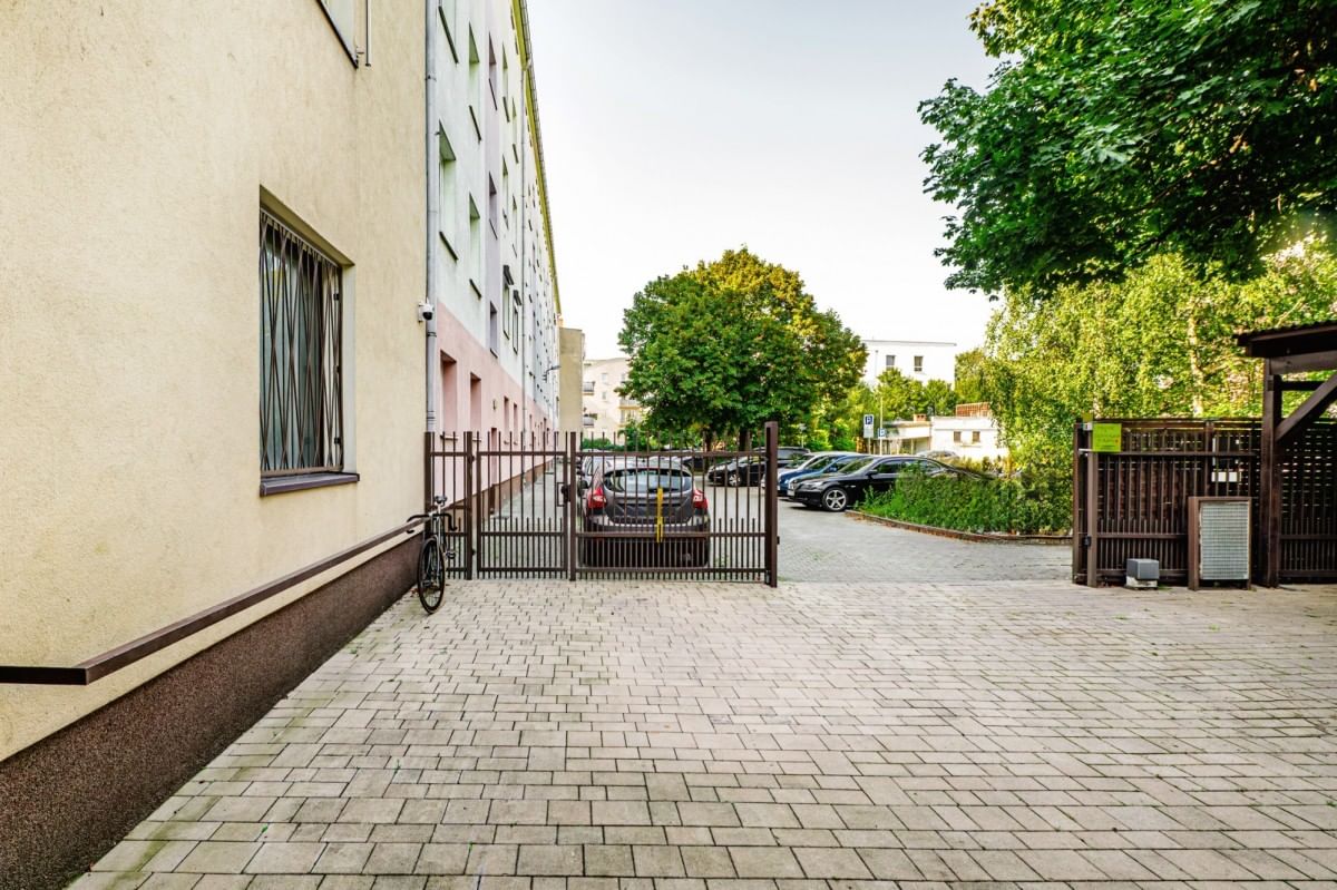 Dom 30 pokojowe na Sprzedaż