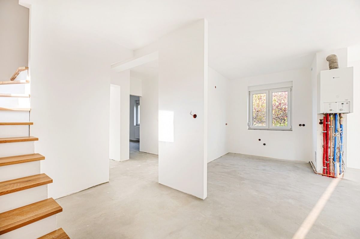 Dom 4 pokojowe na Sprzedaż