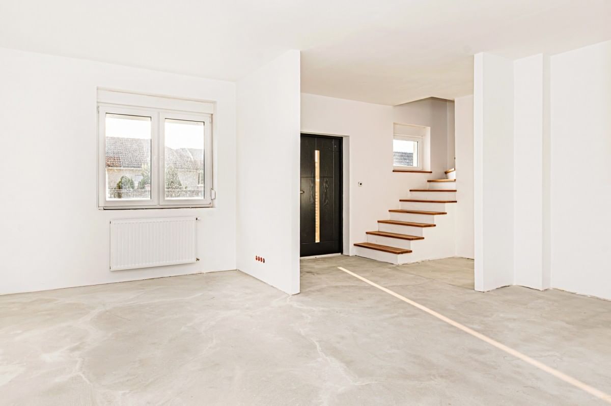 Dom 4 pokojowe na Sprzedaż